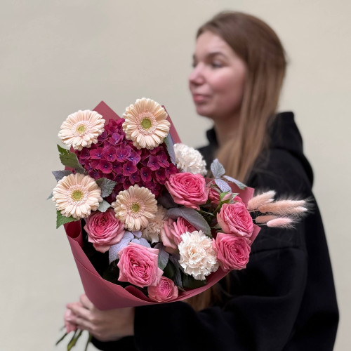 Романтичний букет з пастельними герберами «Ніжний погляд»