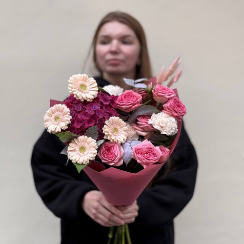 Романтичний букет з пастельними герберами «Ніжний погляд»