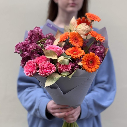 Vibrant bouquet with gerberas «Spicy Tangerine»