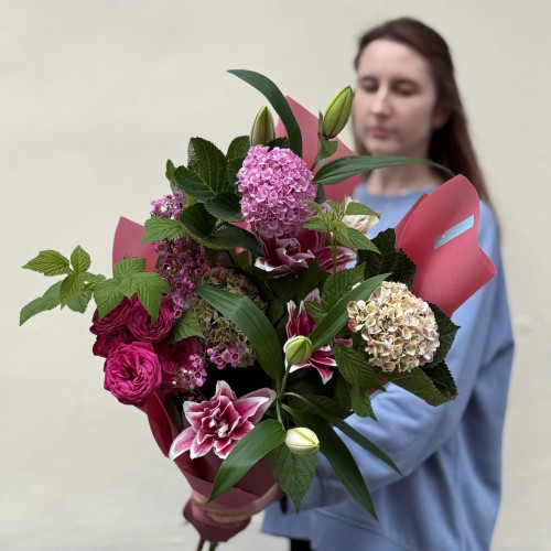 Букет з гортензією та лілією «Аромат саду»