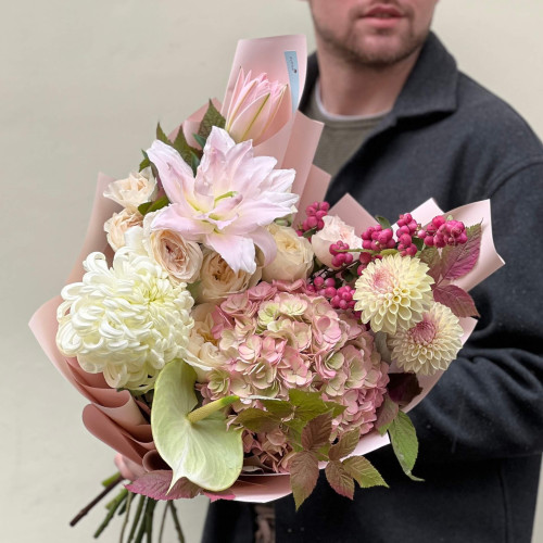 Ніжний букет у пастельних відтінках «Пудровий аромат»