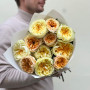Життєрадісний теплий букет з півонієподібних троянд «Аромат цитрона»