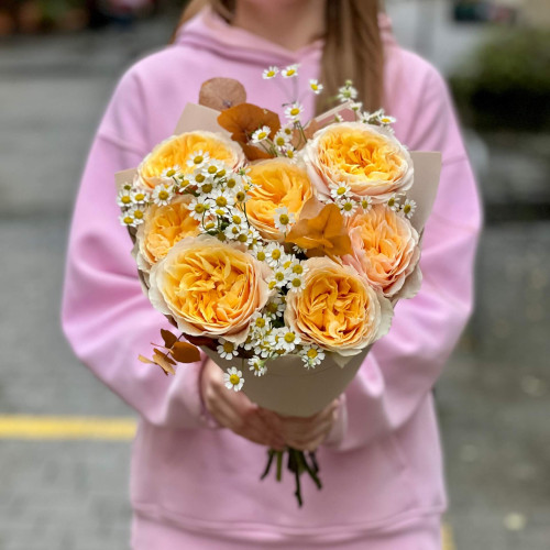 Сонячний букет з трояндою сорту King’s Cross «Королівська посмішка»