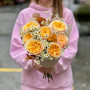 Сонячний букет з трояндою сорту King’s Cross «Королівська посмішка»