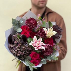 Цікавий букет у насичених відтінках «Сливова розкіш»