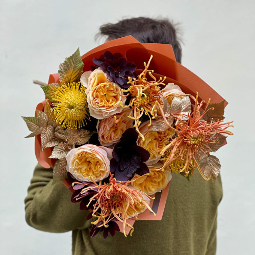 Осінній настроєвий букет з півонієвидною трояндою King’s Cross «Сяйво золота»