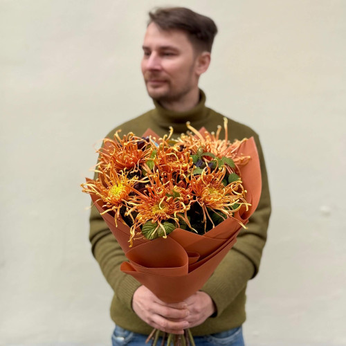 7 ексклюзивних незвичайних хризантем Cobra Bronze у букеті «Бронзове мереживо»