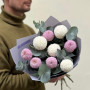 Tender mix of 9 light Momoko and Boris Becker chrysanthemums in the bouquet «Violet Ice Cream»