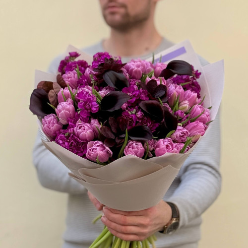 Яскравий букет у фіолетових тонах «Нічний Львів»