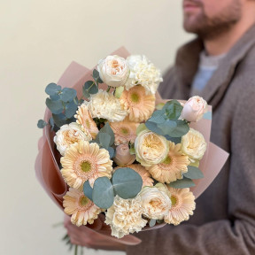 Букет у ніжних пастельних відтінках «Пудрове натхнення»