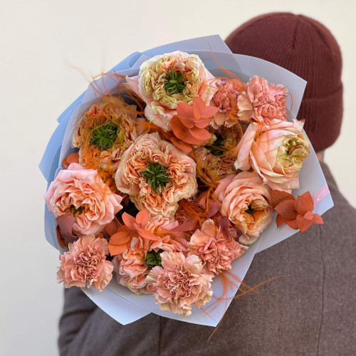Bouquet with Melon X-Pression peony roses «Tangerine Souffle»