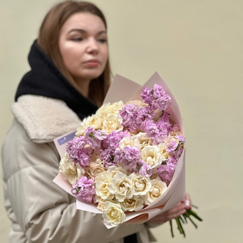 Delicate bouquet with Cream Majolika spray roses and та fragrant matthiola «Lilac Meringue»