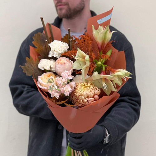 Букет у теплих відтінках із амарилісом «Карамельний листопад»