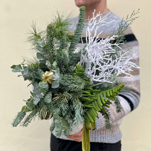 Зимова композиція із міксу хвої з натуральним декором «Лаймовий вечір»