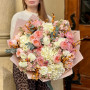 Luxurious bouquet in peach shades with premium Juliet roses «Delicate Clafoutis»