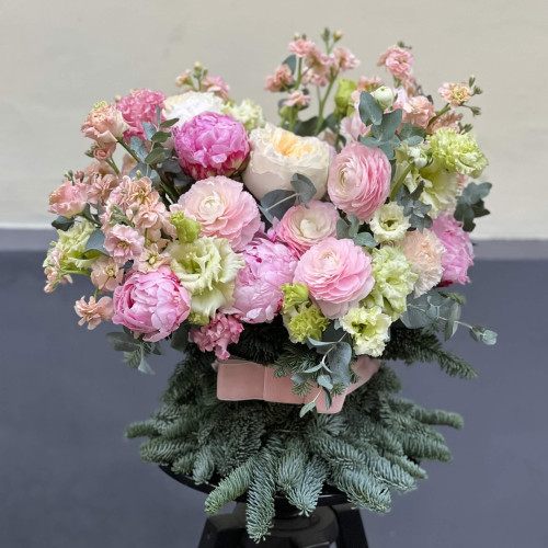 Розкішний зимовий сніп з нобілісом «Пастельний сон»