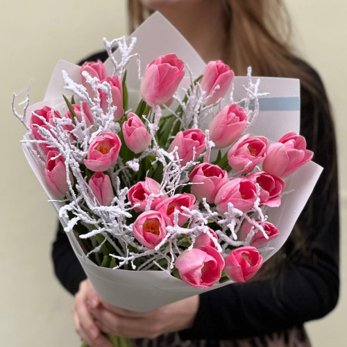 25 класичних тюльпанів у букеті «Солодкий сніг»