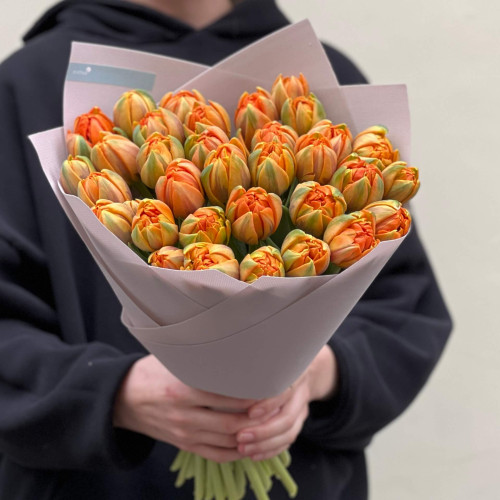 33 піоновидні тюльпани сорту Orange Princess у букеті «Медові сутінки»
