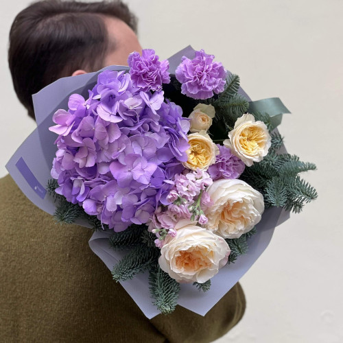 Ніжний акварельний букет «Барви мрій»