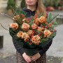 Cozy bouquet with Toffee caramel roses "Gingerbread Cake»