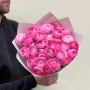29 pink Rosa ranunculus flowers in the bouquet «Caramel Kisses»