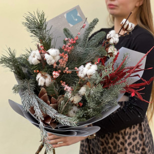 Волшебный зимний букет с хлопком «Снежная симфония»