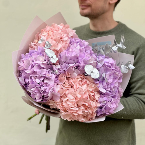 5 гортензій з евкаліптом у букеті «Арктичний акцент»