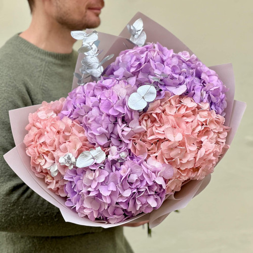 5 гортензій з евкаліптом у букеті «Арктичний акцент»