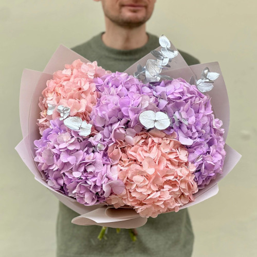 5 гортензій з евкаліптом у букеті «Арктичний акцент»