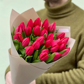 25 класичних тюльпанів у букеті «Чиста форма»