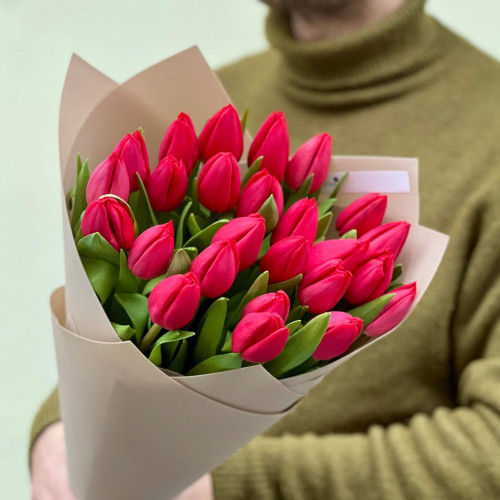 25 класичних тюльпанів у букеті «Чиста форма»