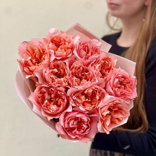 11 незвичайних піоновидних троянд Dragonfly у букеті «Теплий вогник»