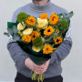 Яскравий букет з соняшниками «Сонячне привітання»