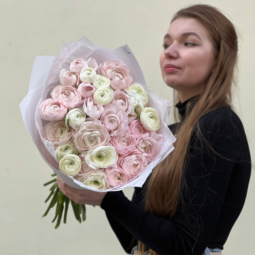 31 ранункулюс у букеті «Невагомі сни»