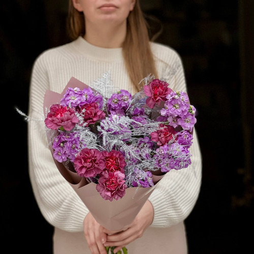 Ніжний букет у фіолетових тонах «Димчатий вітерець»