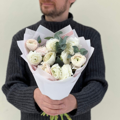11 delicate Firenze and Hanoi ranunculus and eucalyptus in the bouquet «Exquisite Melody»