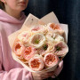 11 Charity and Juliet peony roses in the bouquet «Aromatic Jam»