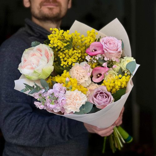 Запашний букет з італійською мімозою «Весняна Флоренція»
