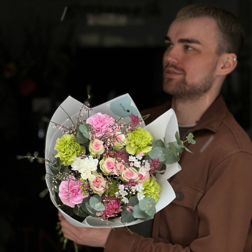 Ніжний букет із весняним настроєм «Тендітна Оксана»