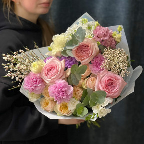 Ніжний букет з ароматними трояндами Pink O'Hara «Зачарована Оксанка»