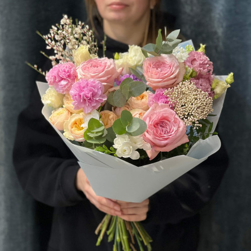 Ніжний букет з ароматними трояндами Pink O'Hara «Зачарована Оксанка»