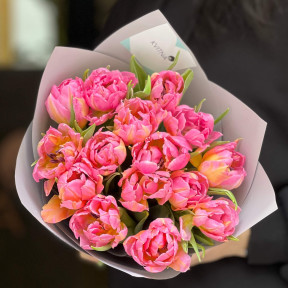 15 піоновидних тюльпанів у букеті «Рожеві Зірочки»