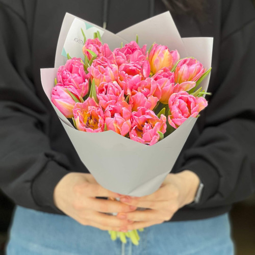 15 піоновидних тюльпанів у букеті «Рожеві Зірочки»