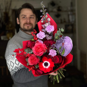 Контрастний букет в насичених тонах «Вечірня заграва»