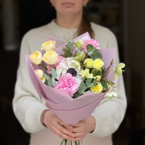 Милий букет у ніжних кольорах «Солодкий цьомчик»