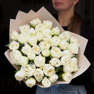 43 Premium peony-style Du Fortaleza tulips in the bouquet «Veil of Snow»
