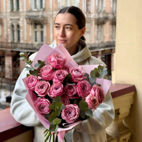 Букет з преміальної піоновидної троянди Peony Kiss «Лавандовий зефір»