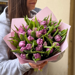 25 лавандових тюльпанів у букеті «Ніжність»