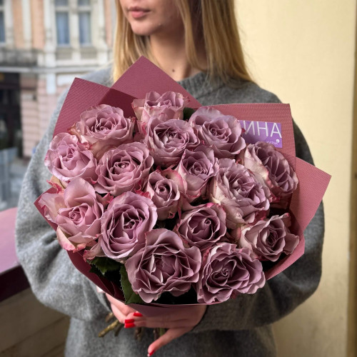 Букет з лавандової троянди Memory Lane «Милі пелюстки»