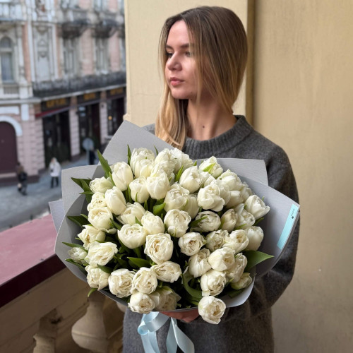 51 піоновидний тюльпан у букеті «Ранок з коханою»